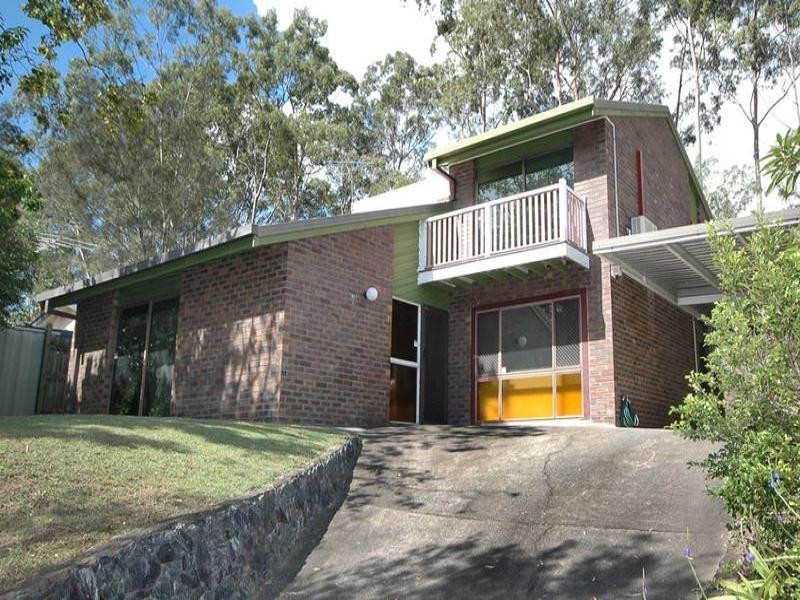 18 Lant Street, Chapel Hill QLD 4069