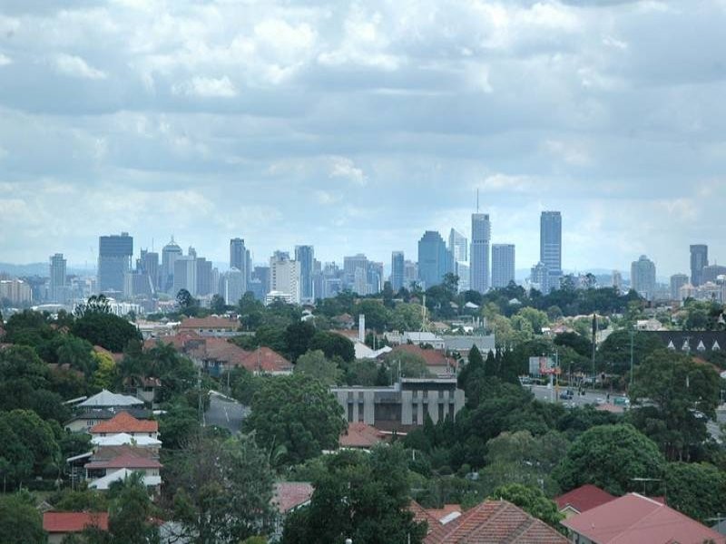 19 Castle Hill Street, Holland Park West QLD 4121