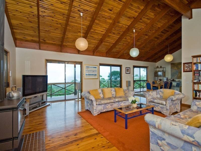 16 Attunga Lane, Mount Glorious QLD 4520