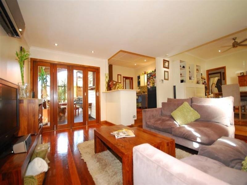 23 Clarendon Street, East Brisbane QLD 4169