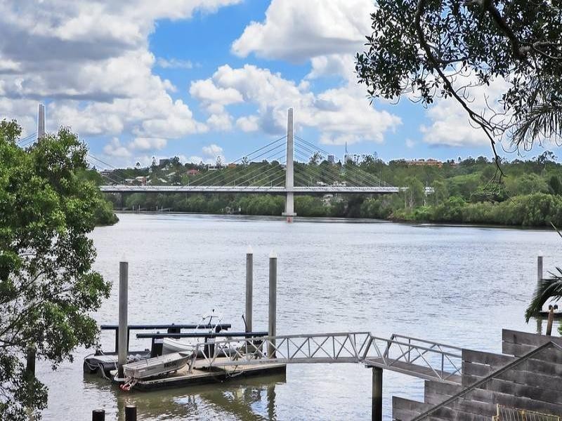 91 Brisbane Corso, Fairfield QLD 4103