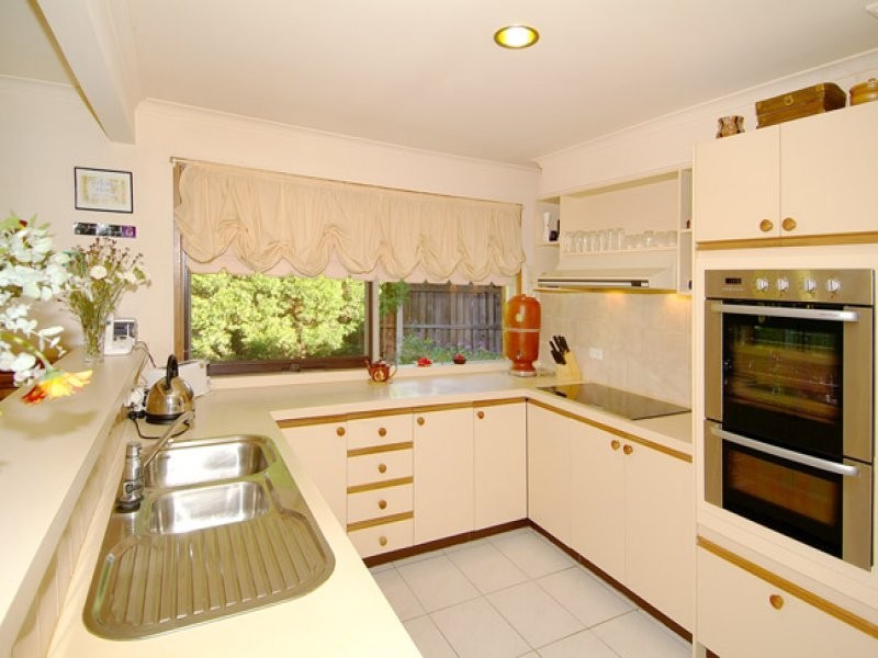 9 Paul Crescent, Epping VIC 3076