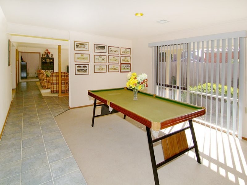 9 Paul Crescent, Epping VIC 3076