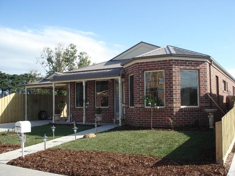 9 Gardenia Place, Whittlesea VIC 3757