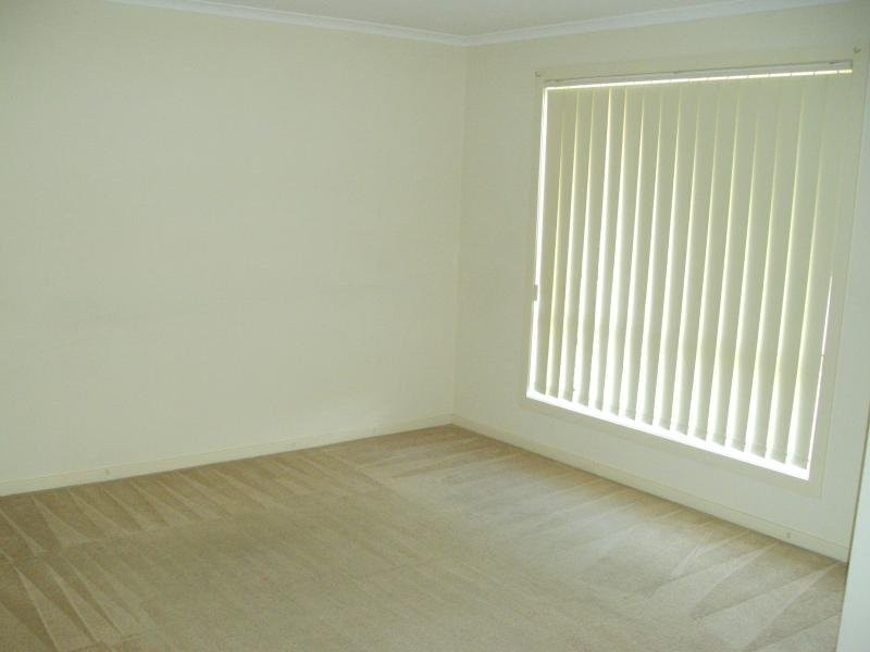 8 Serenity Way, South Morang VIC 3752