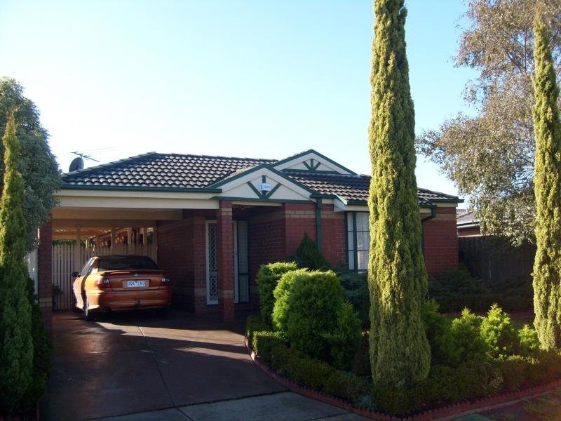 3 Dendy Court, Roxburgh Park VIC 3064