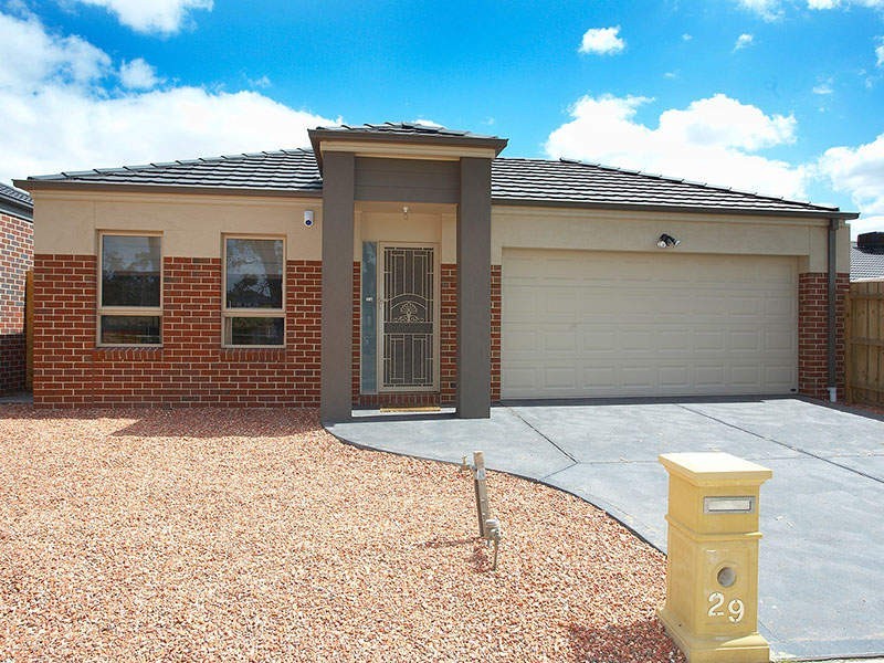 29 Carinya Crescent, South Morang VIC 3752