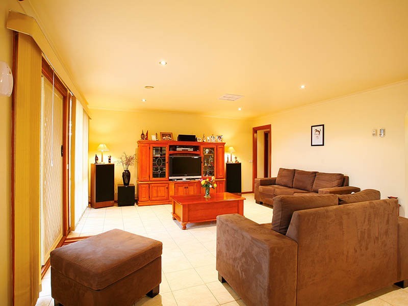 10 Greenview Court, Epping VIC 3076