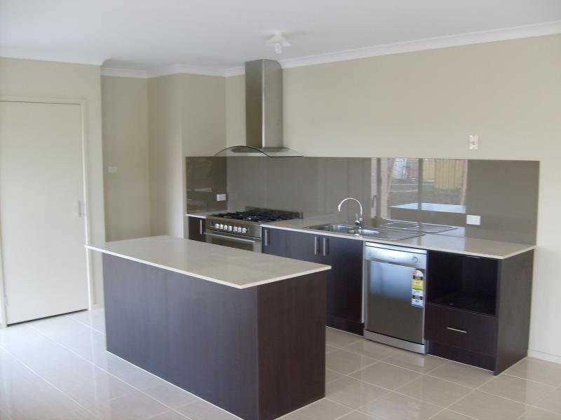 31 Bloomfield Drive, South Morang VIC 3752