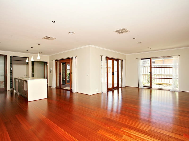 15 Serle Street, Doreen VIC 3754