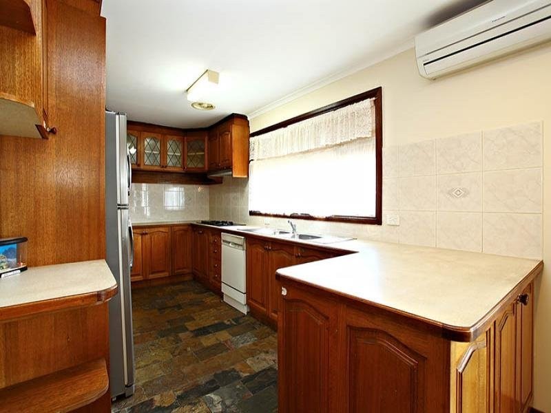 12 Teneriffe Close, Epping VIC 3076