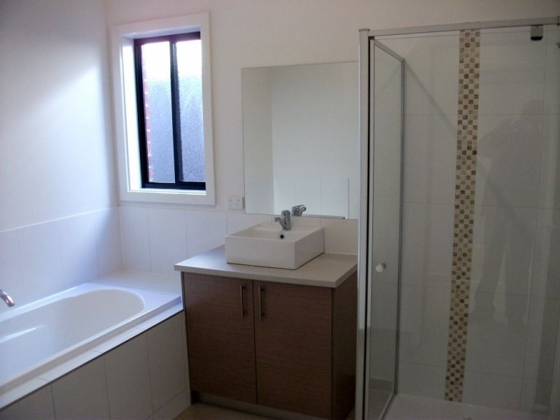 18 McCubbin Way, Mernda VIC 3754