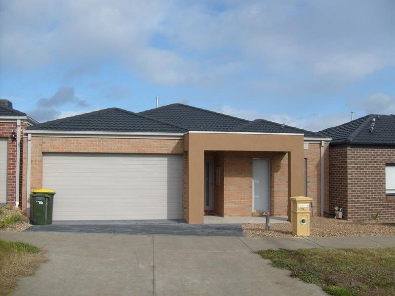 298 The Lakes Boulevard, South Morang VIC 3752