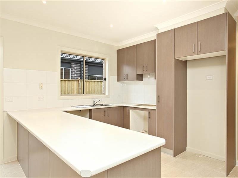 106 Gordons Road, South Morang VIC 3752