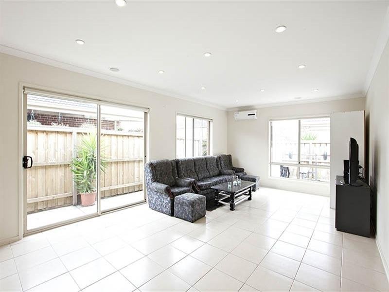 4 Larnook Place, South Morang VIC 3752