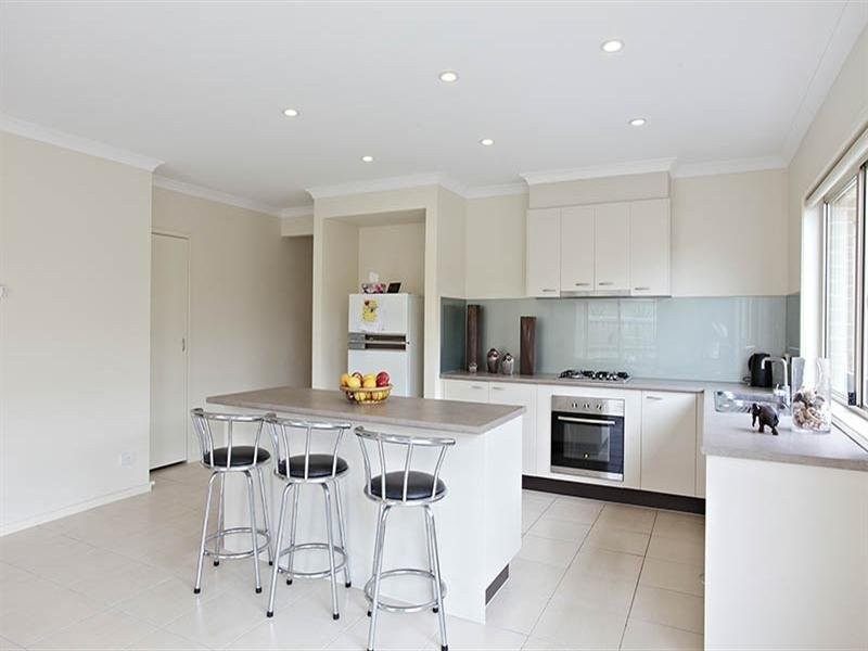 4 Larnook Place, South Morang VIC 3752