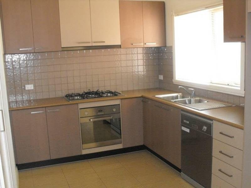 32/5 Delacombe Drive, Mill Park VIC 3082