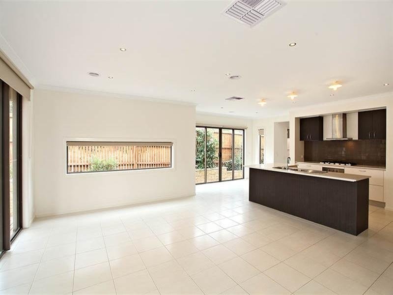 12 Pimpinella Pass, Mernda VIC 3754