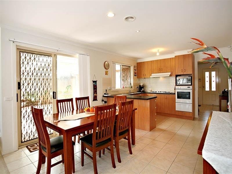 3 Galette Place, South Morang VIC 3752