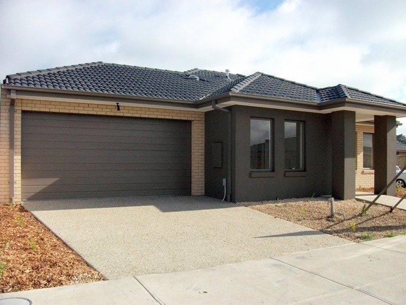 7 Fitzroy Way, Whittlesea VIC 3757