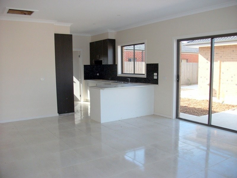 2 Tambo Circuit, Whittlesea VIC 3757