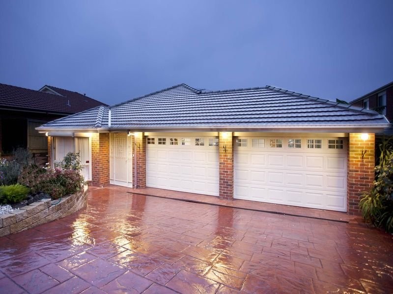 9 O’Loughlin Place, South Morang VIC 3752