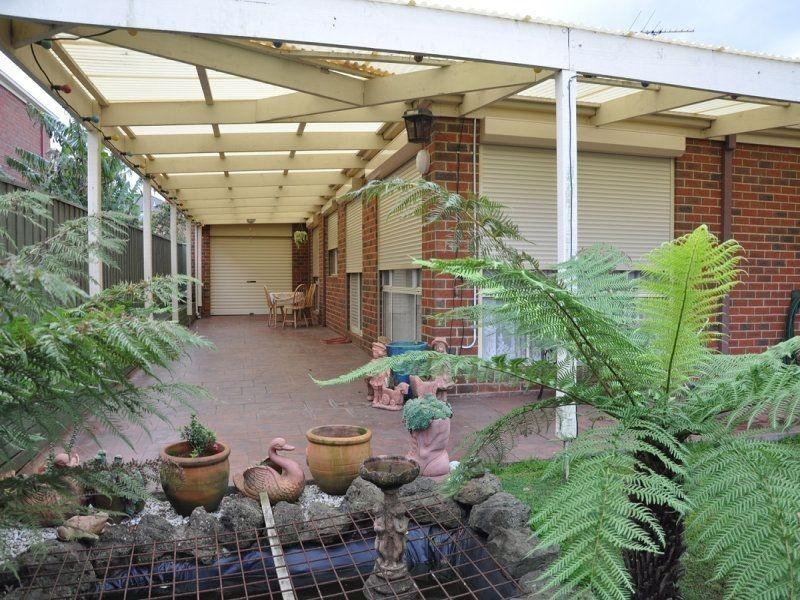 9 O’Loughlin Place, South Morang VIC 3752