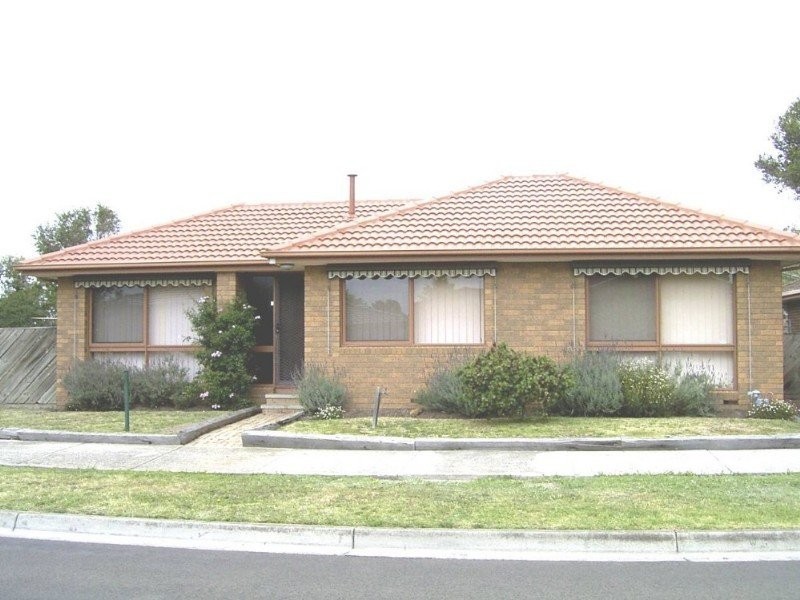 7 Severn Street, Epping VIC 3076