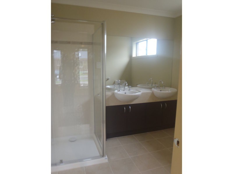 15 Comata Way, South Morang VIC 3752