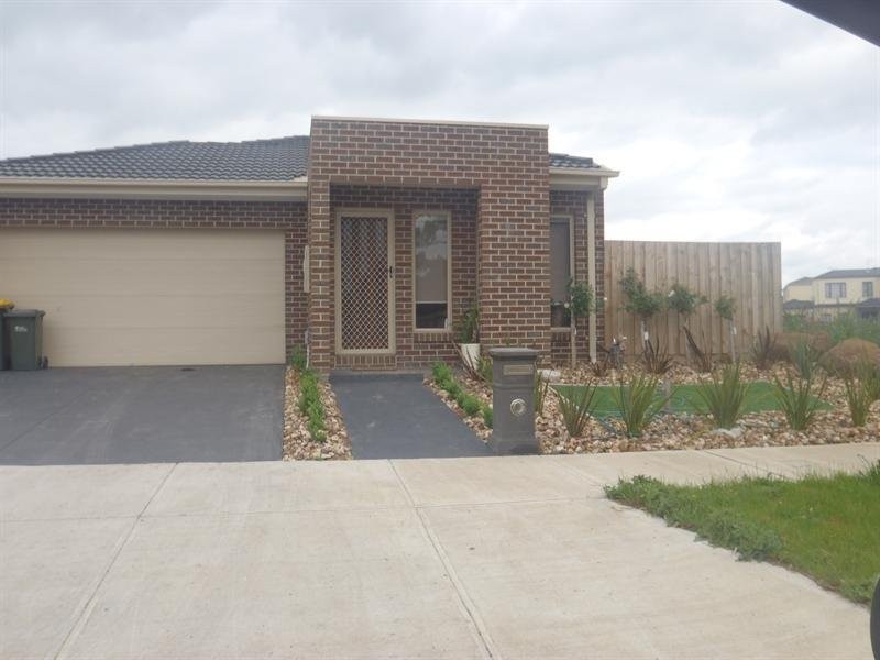 15 Dolphin Drive, South Morang VIC 3752