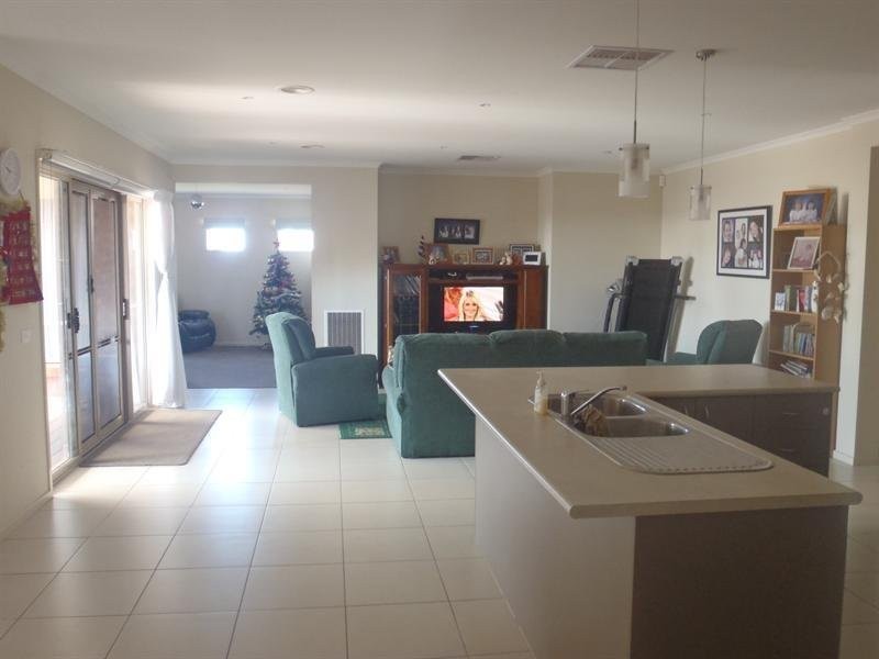 3 Towerhill Avenue, Doreen VIC 3754