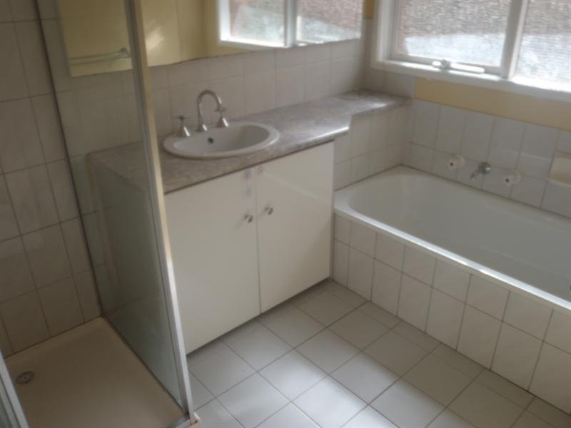 150 Centenary Drive, Mill Park VIC 3082