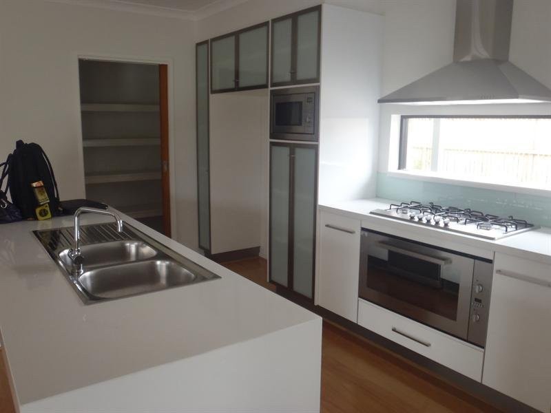 16 Geranium Grove, Mernda VIC 3754