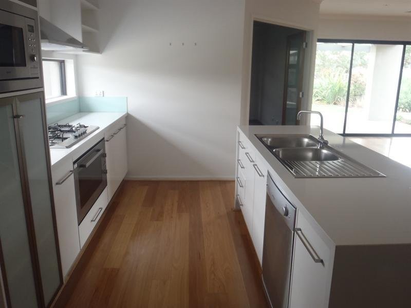 16 Geranium Grove, Mernda VIC 3754