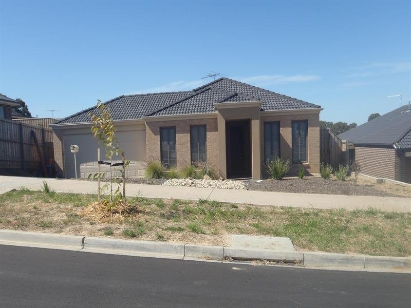 27 Midland Road, Doreen VIC 3754