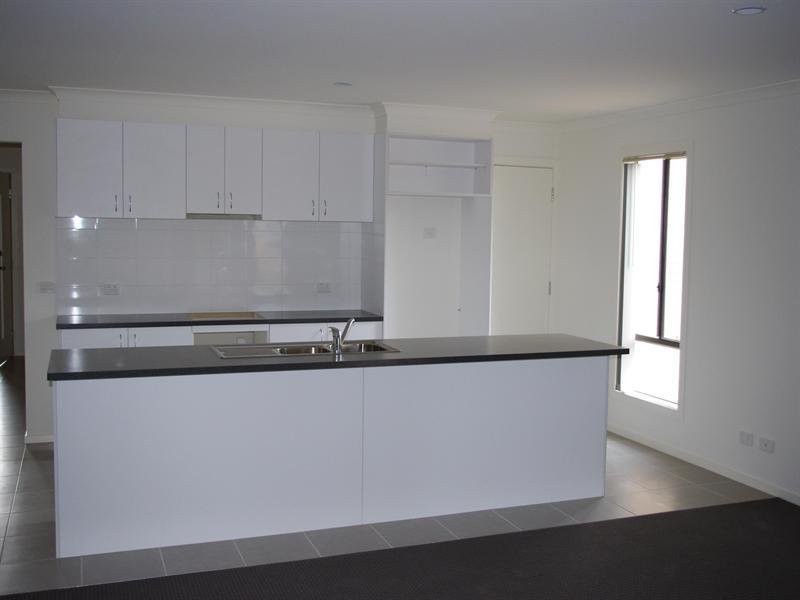 27 Midland Road, Doreen VIC 3754