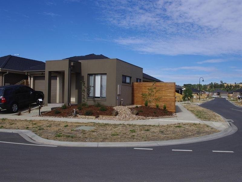 81 Oakbank Boulevard, Whittlesea VIC 3757
