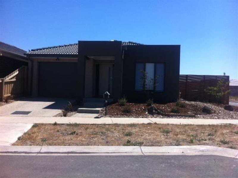 81 Oakbank Boulevard, Whittlesea VIC 3757