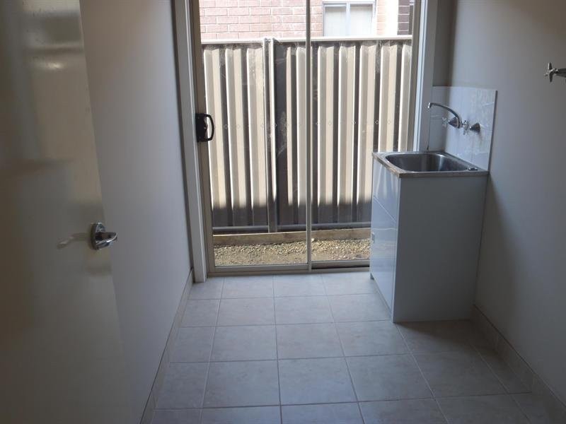 26 Kinglake Crescent, Craigieburn VIC 3064