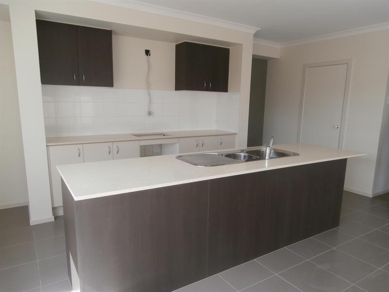 6 Marlowe Grange, Mernda VIC 3754