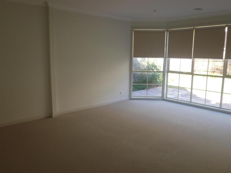 15 Sanctuary Drive, Bundoora VIC 3083