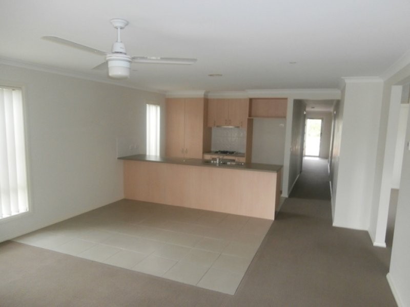 168 Gordons Road, South Morang VIC 3752