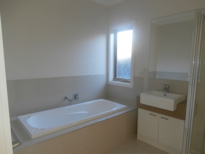 32 Jackaroo Street, Mernda VIC 3754