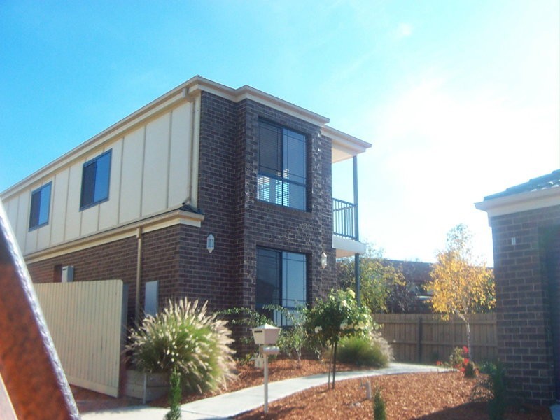 1 Bushmans Way, South Morang VIC 3752