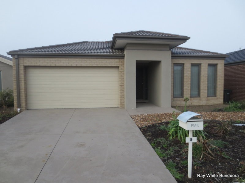 8 Agility Court, Doreen VIC 3754