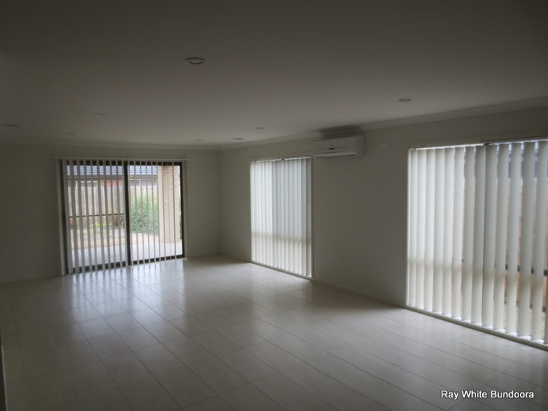 8 Agility Court, Doreen VIC 3754