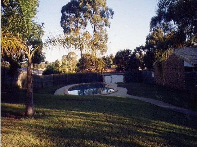 6/137 Olsen Ave, Labrador QLD 4215