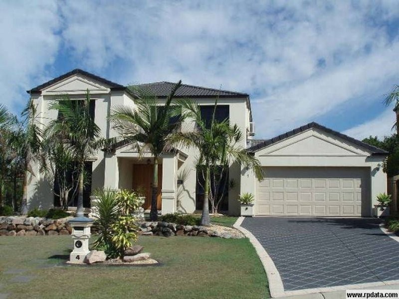 4 Goodwood Way, Arundel QLD 4214