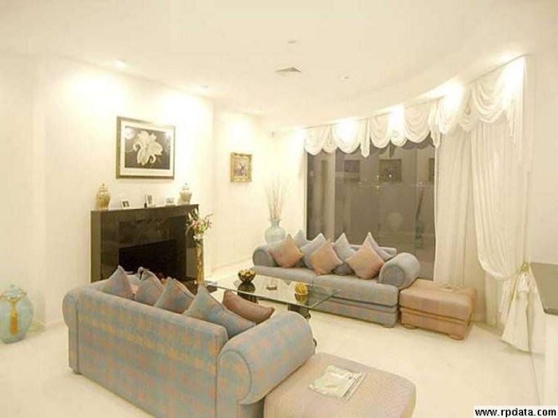 42 Brittanic Cres, Sovereign Islands QLD 4216