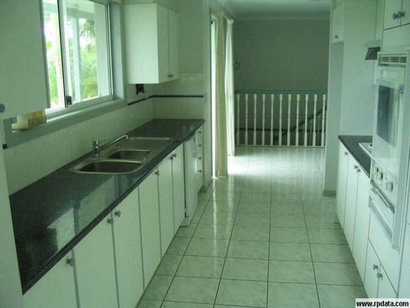 3 Crocus Way, Gaven QLD 4211